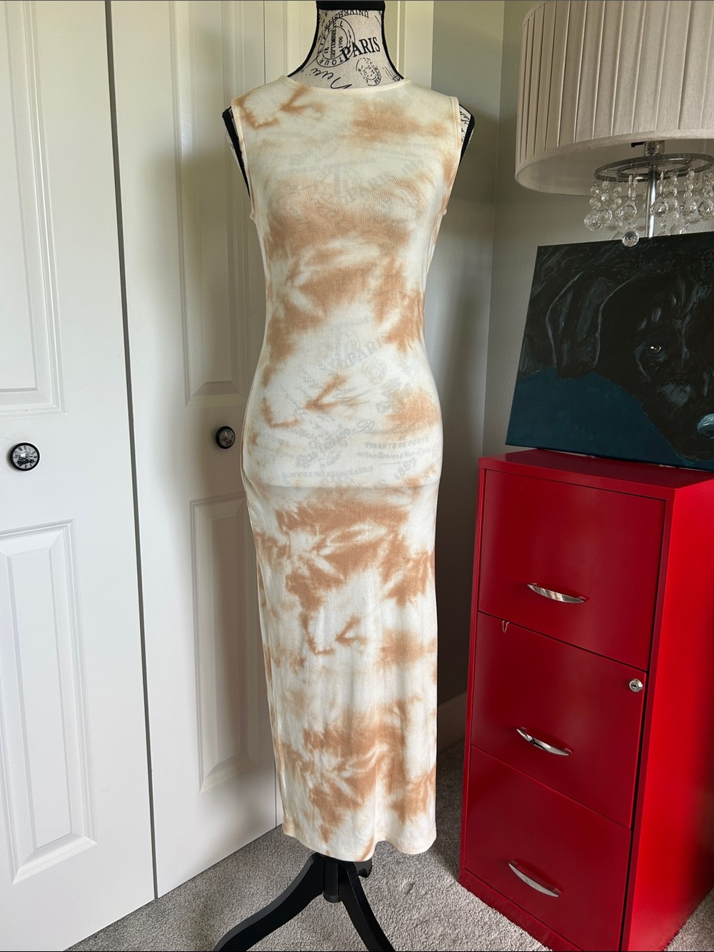 NWT Sleeveless Cream & Tan Tie-Dye Midi Dress